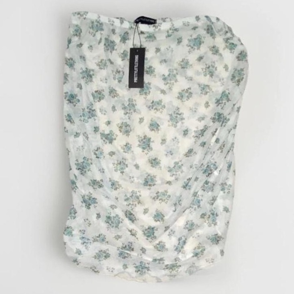 PrettyLittleThing NWT White Ditsy Floral Ruched Mesh Mini Beach Skirt